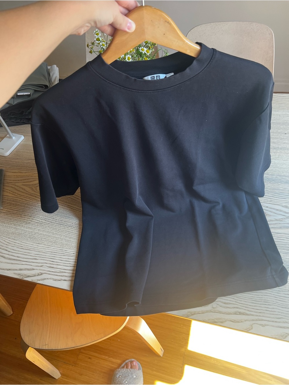 Uniqlo Black Men’s Short-Sleeve Crewneck Tee